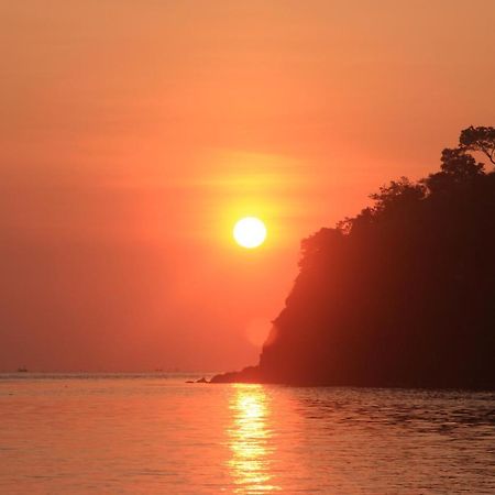 Coconut Beach Bungalows & Warung 2 Amed Zewnętrze zdjęcie