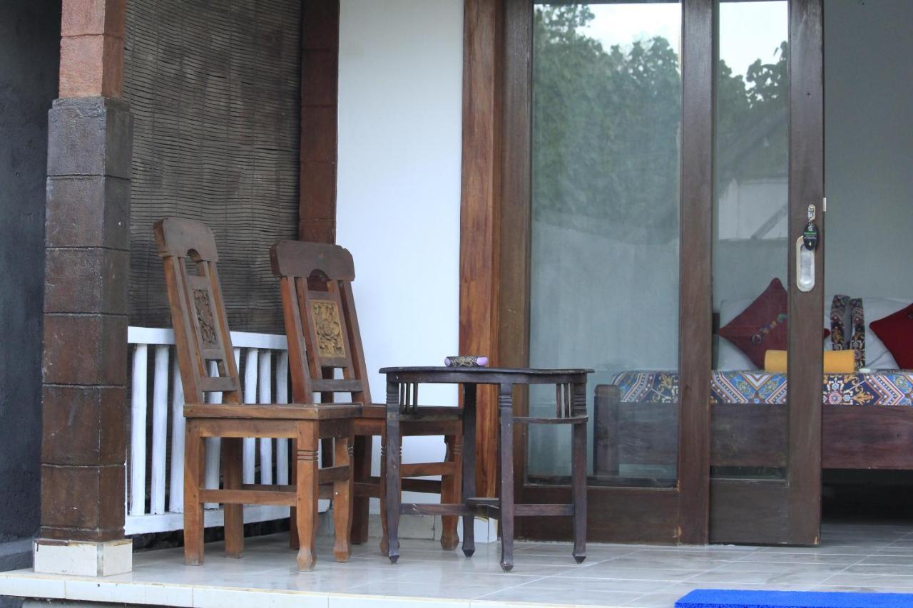 Coconut Beach Bungalows & Warung 2 Amed Zewnętrze zdjęcie