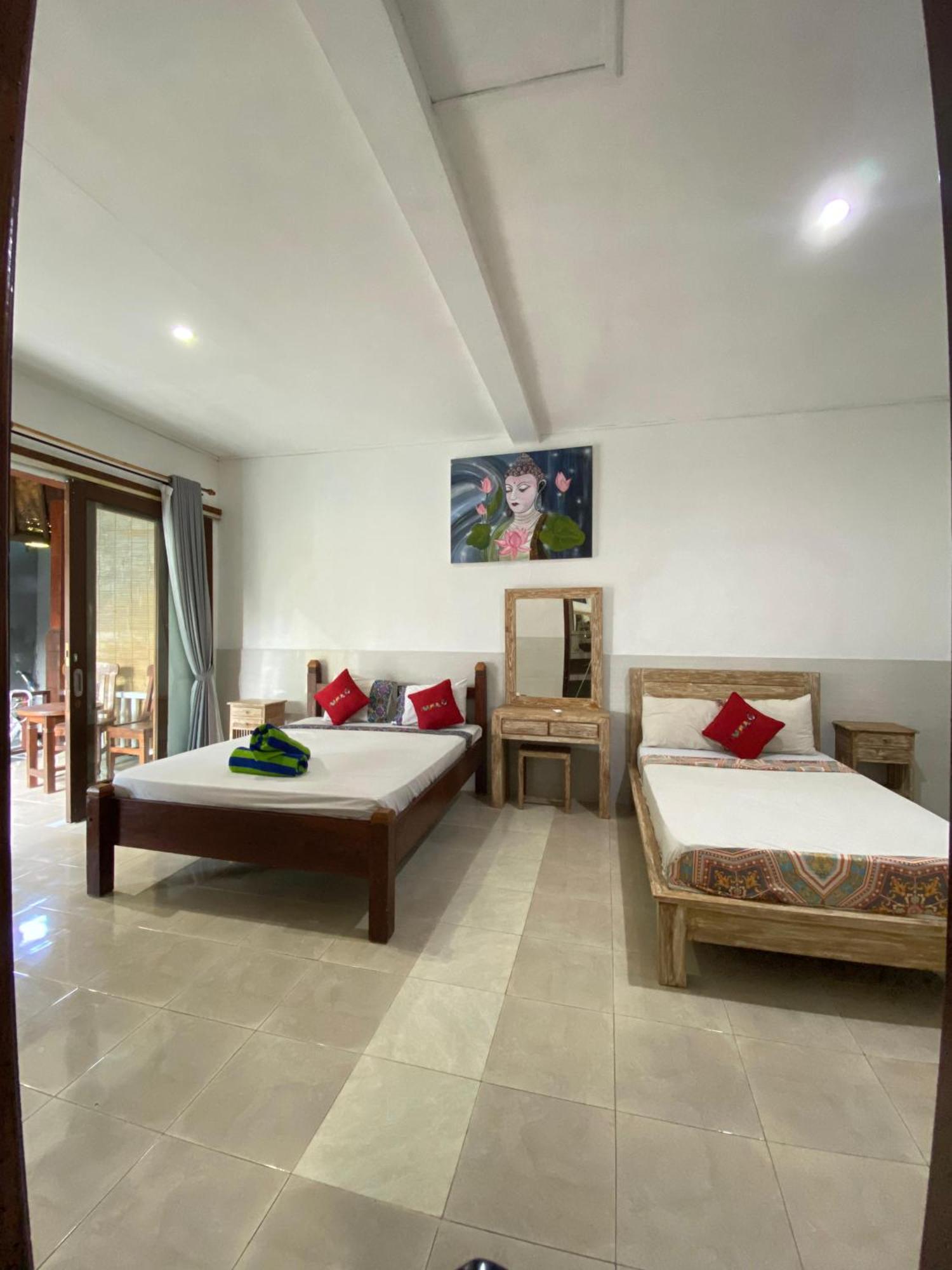 Coconut Beach Bungalows & Warung 2 Amed Zewnętrze zdjęcie